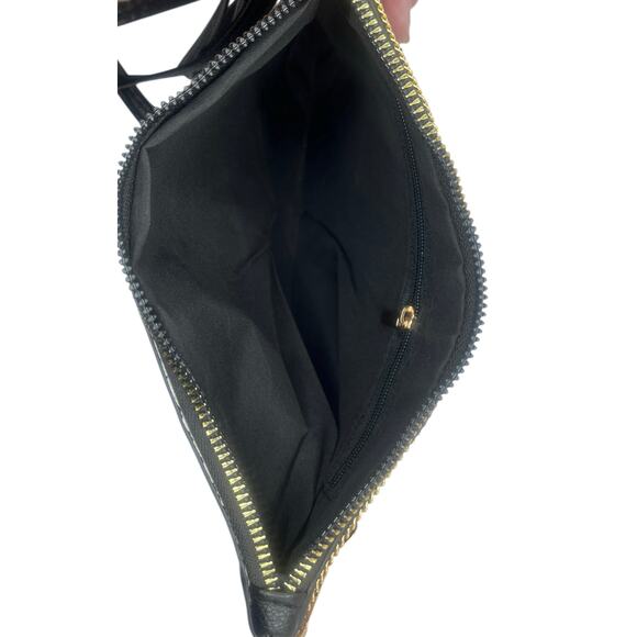 Coco & Carmen Beaded Heart Crossbody Bag - Picture 3 of 4